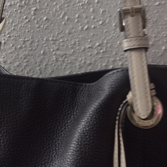 Michael Kors medium tote brown 11 x  17. - Picture 3 of 16